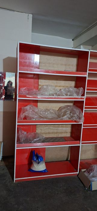 Стеллажи для магазина