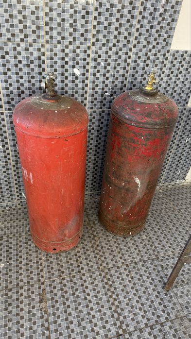 Продам Газ балон 50л -3шт