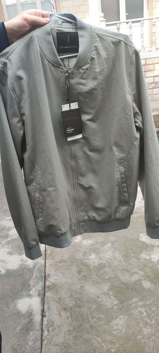 JUST L. Vitrovka bahor kuz fasli uchun.