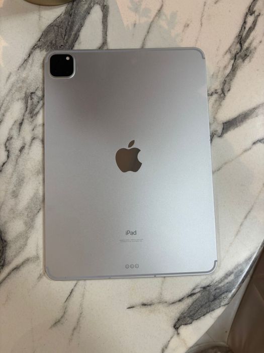 Ipad pro в хорошев состояний