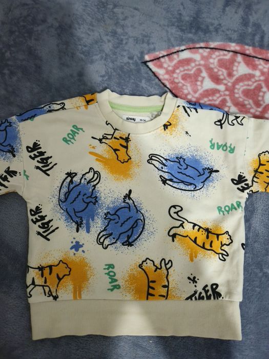 Bluza pisicuțe 104 cm