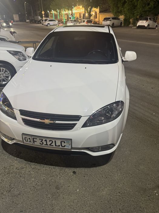 Жентра  сотилади