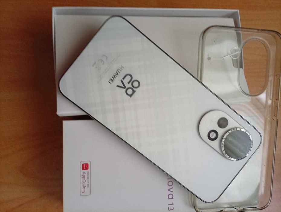 Huawei Nova 13 ,