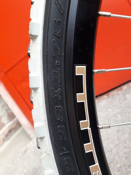 Bicicleta adusa din Germania,roți pe 29
