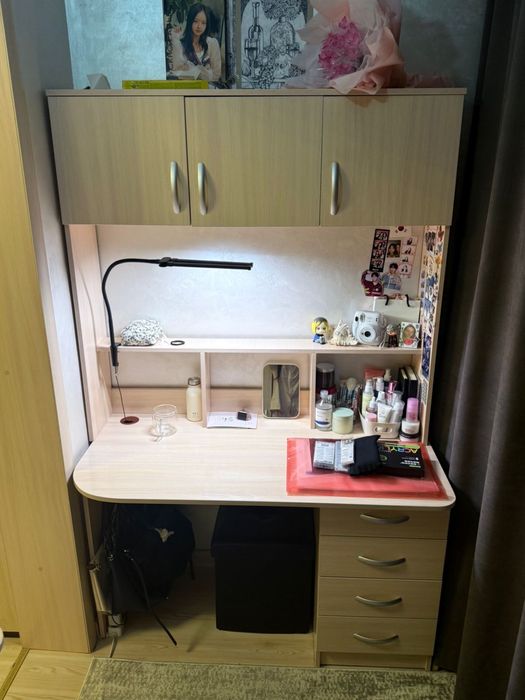 Стол письменный, для учебы