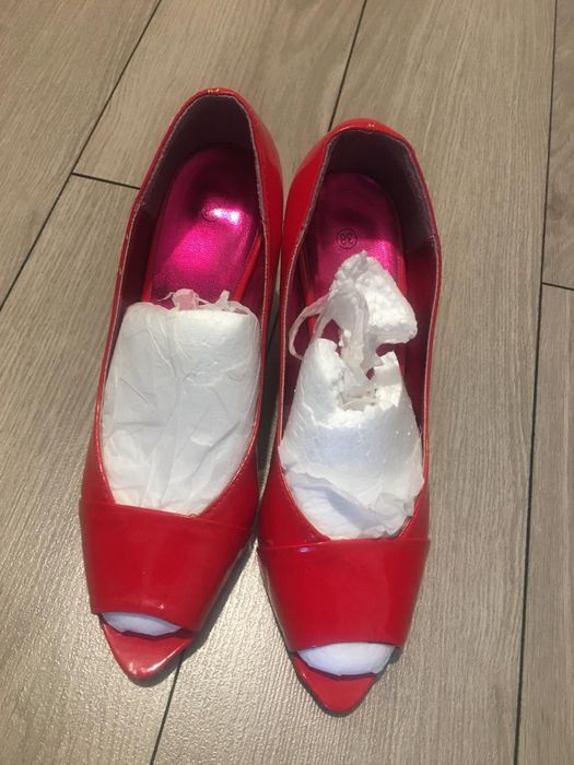 Женская обувь 38 размер