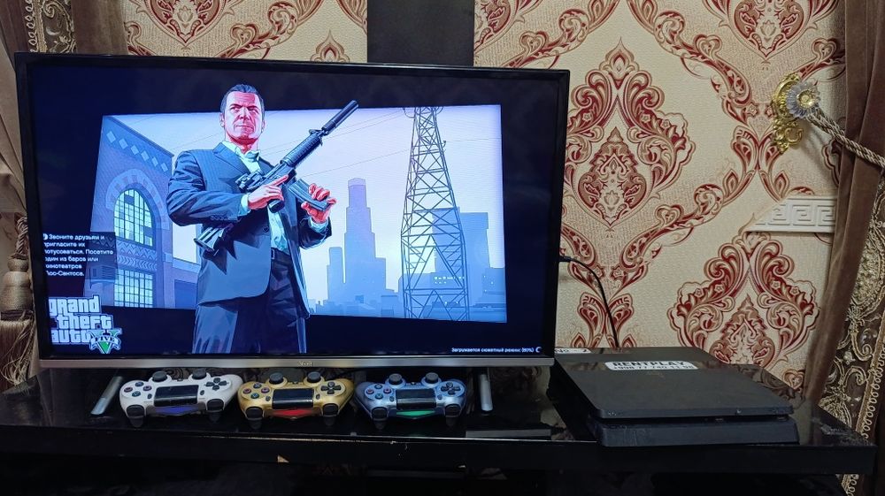 Playstation-4. 1TB