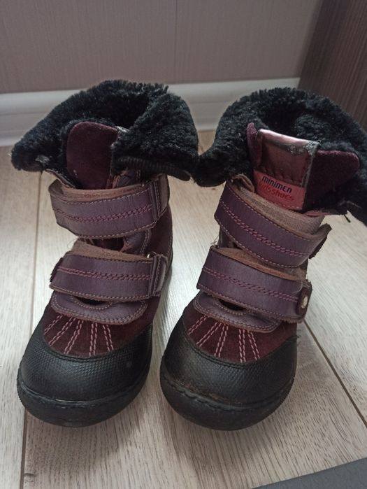 Зимние ботинки, осенние кроссовки