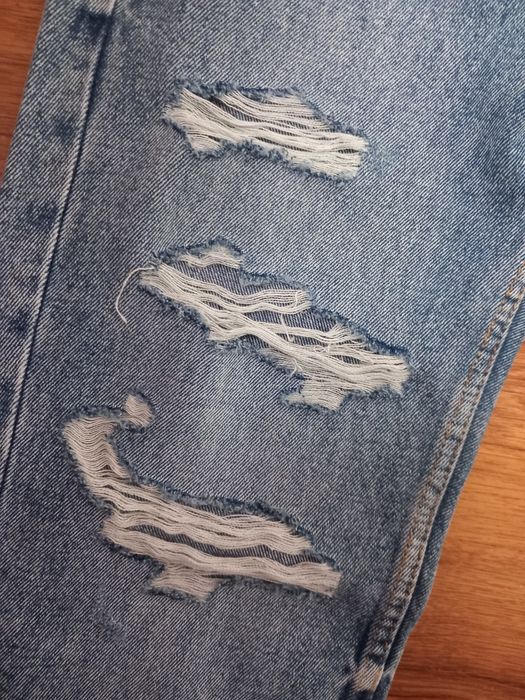 Нови мъжки дънки FSBN с накъсан ефект