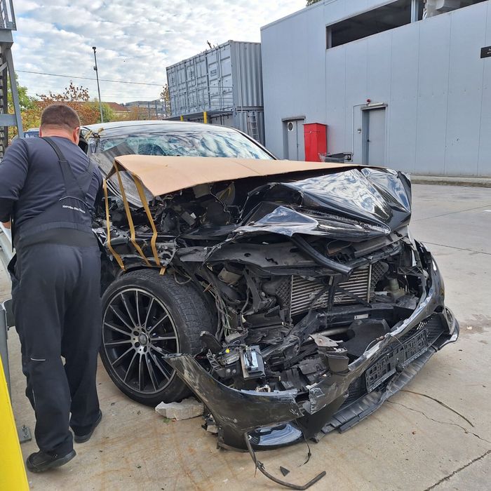 Vand Gle 350 coupe lovit