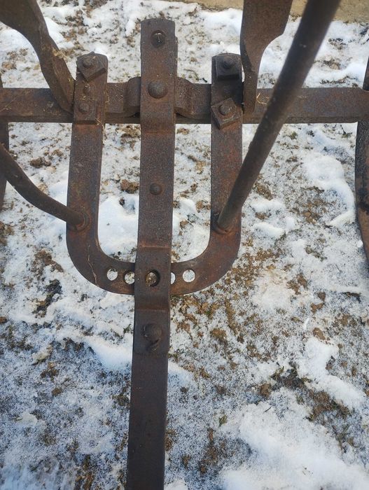 Стара кована количка