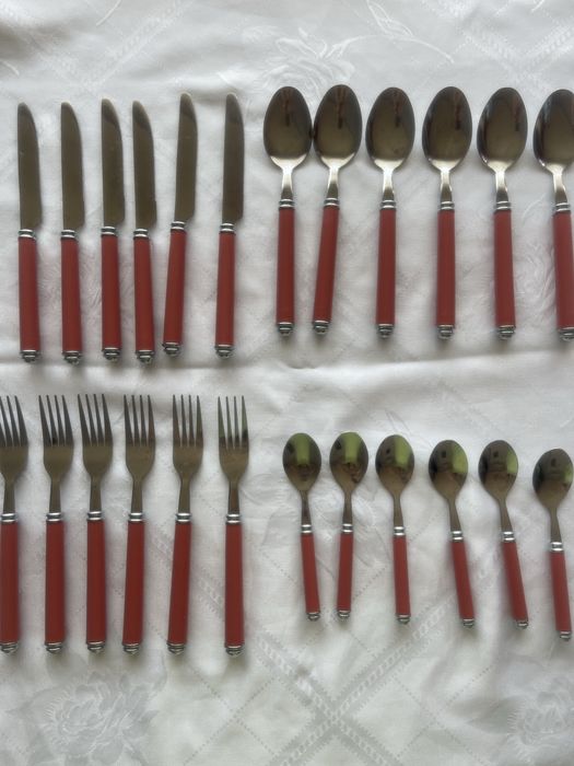 Set de tacamuri, 24 de piese
