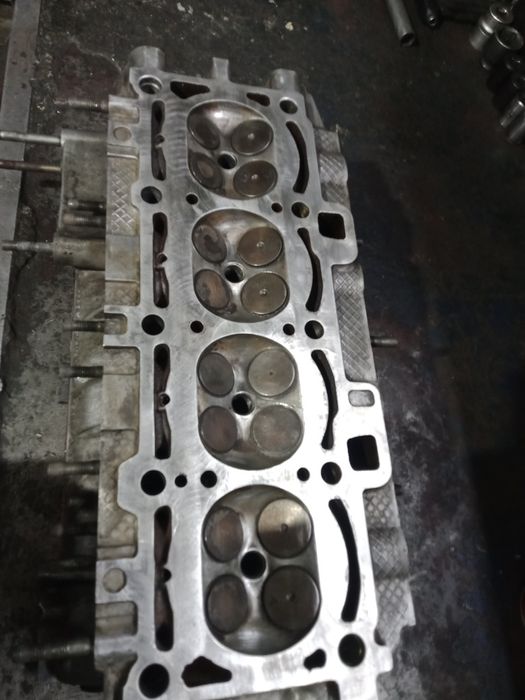 Продам ГБЦ ВАЗ 16 Клапанная