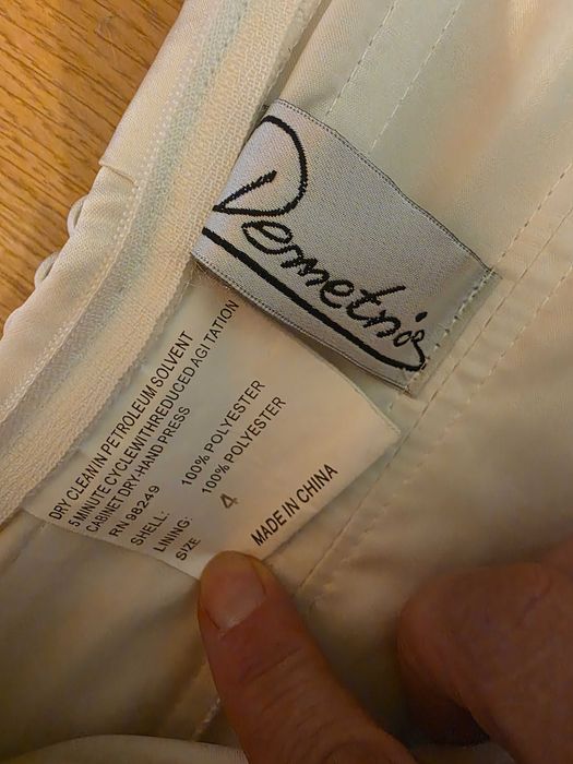 Rochie de mireasa marimea 4 US sau 34 EU