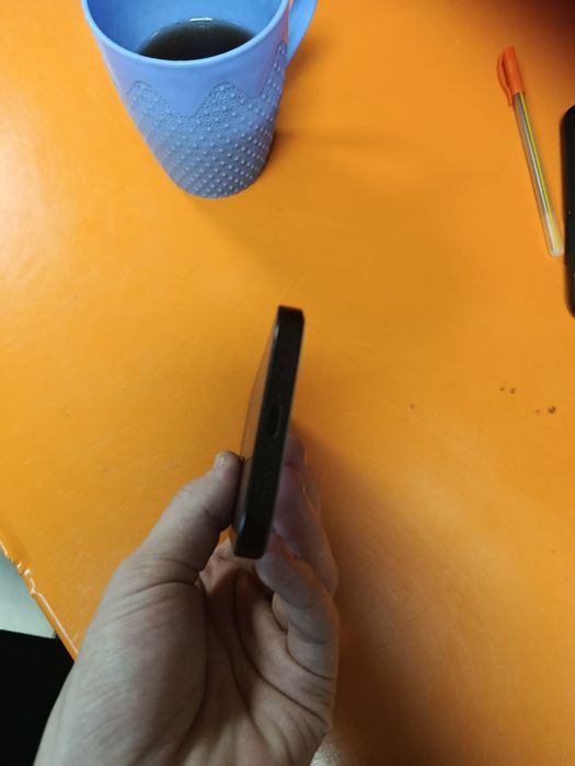 Айфон 15 с гарантии идеял состояние