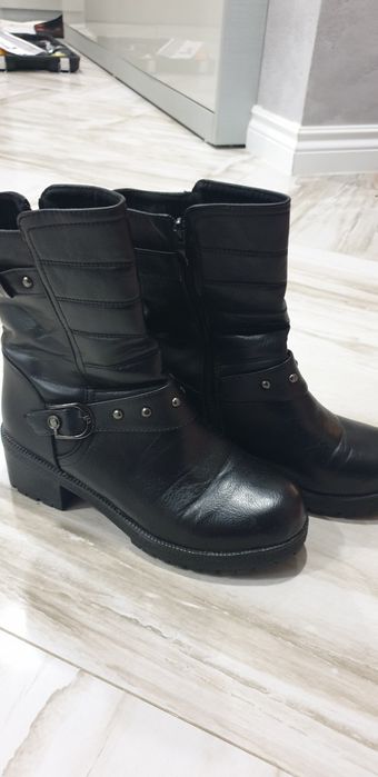 Дамски боти/ботуши