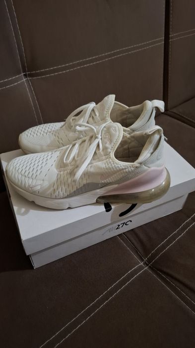 Дамски маратонки Nike