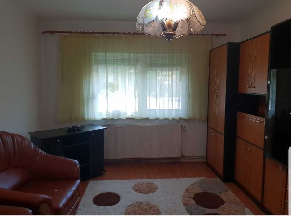 Apartament cu 3 camere și 2 băi de închiriat în Craiova (în spatele Spitalului Județean și al Facultății de Medicină)