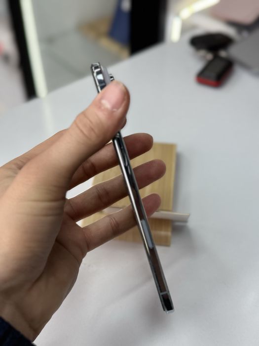 Айфон 17 Air белый