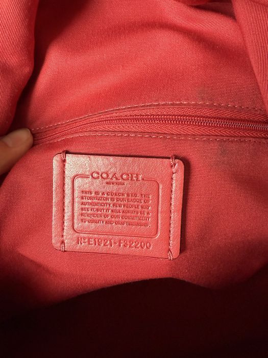 Продам Рюкзак Coach