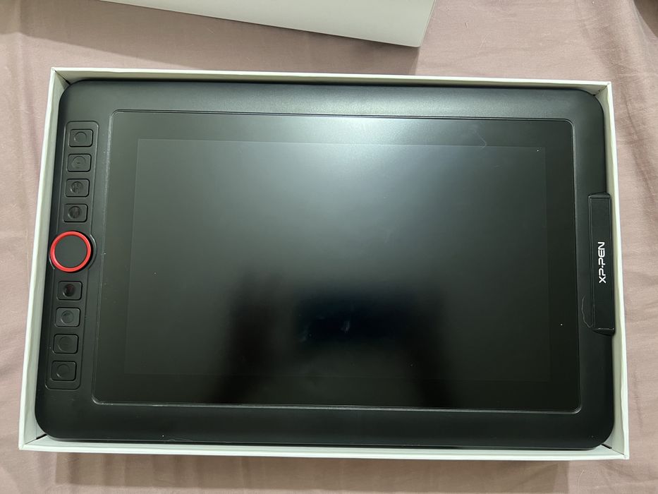 Продается графический планшет artist 12 pro