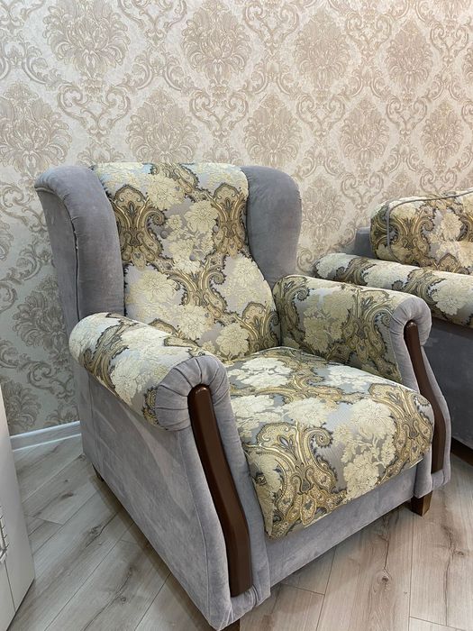 Продам Диван+2кресла