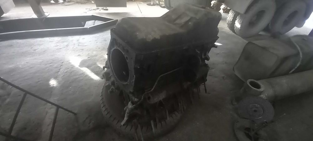 блок цилиндров К 700