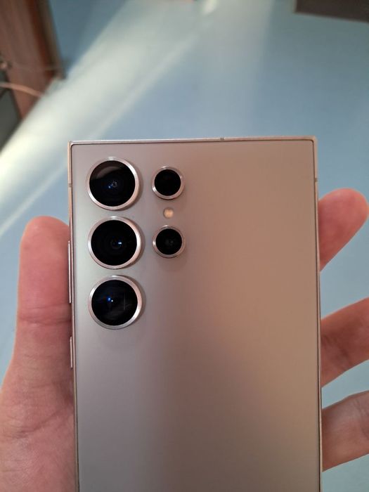 Срочно!!!  Samsung S 24  ULTRA 512 gb