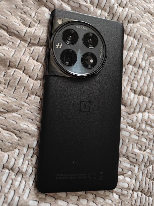 Oneplus 12 black