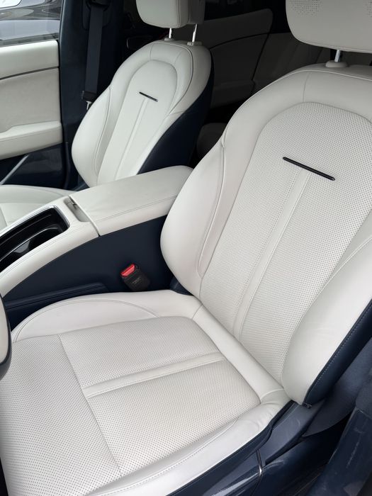 ZEEKR 007    Standart 2024год