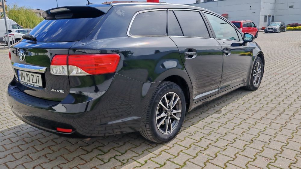 Toyota Avensis T27 2.0d 124 cp