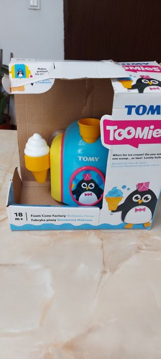Mașină de înghețată-jucărie