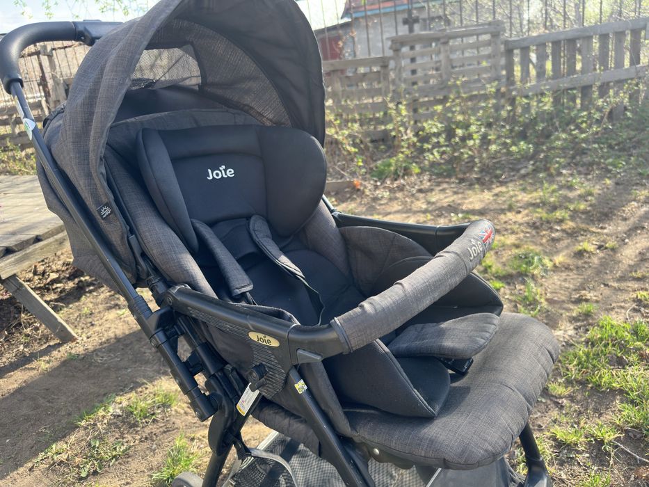 Продам коляску joie