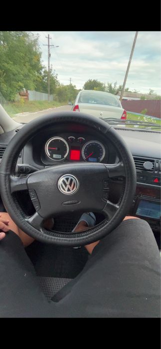 VOLKSWAGEN Bora 2002 — imagine 4
