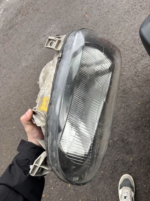 Продам фары гольф3