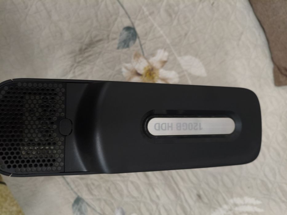 Продаю x box 360 играл