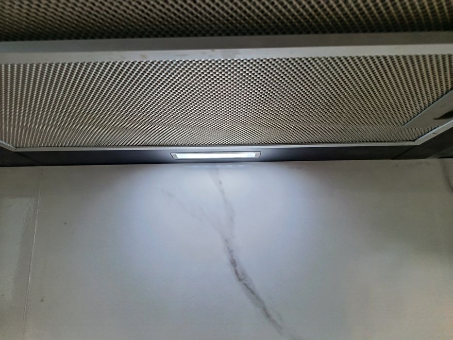 Вытяжка мидея 60см