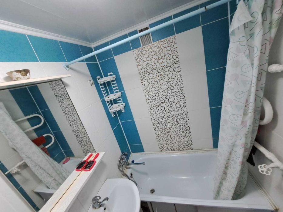 СРОЧНО продам 2 комнатную квартиру