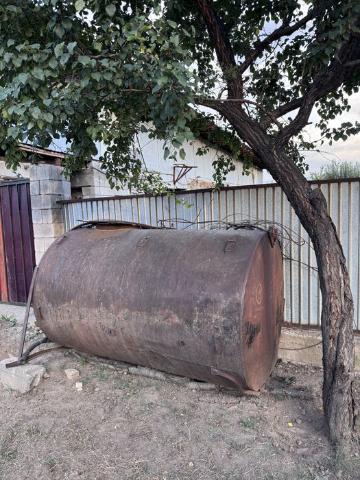 Продам ёмксть бачок