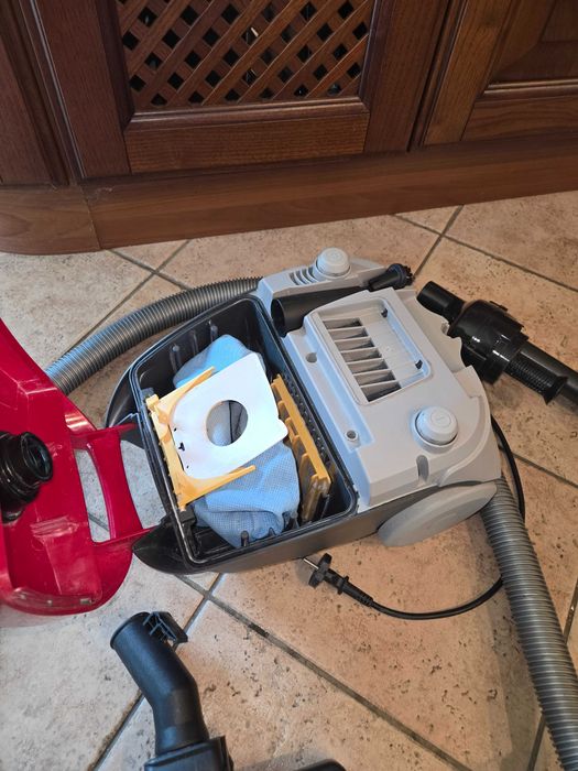 прахосмукачка Samsung 1600w