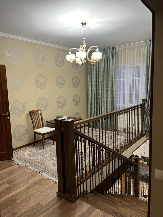 Частнвй 2х этажный дом