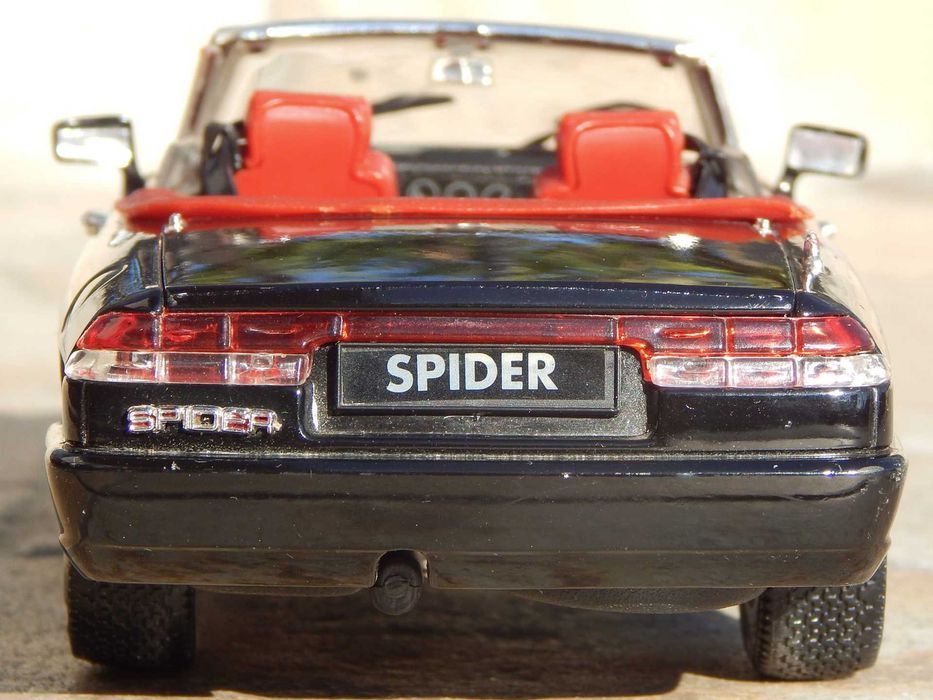 Macheta Alfa Romeo Spider IV 1990 fab Jouef Evolution Italia 1:18 uzat