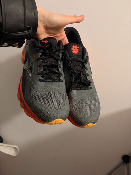 Mizuno Wave Sky 7 Bărbați Pantofi sport Alergare Negre 43