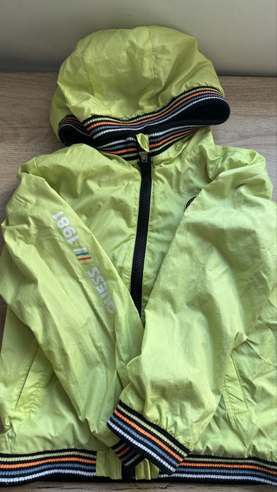 Пролетно яке Guess