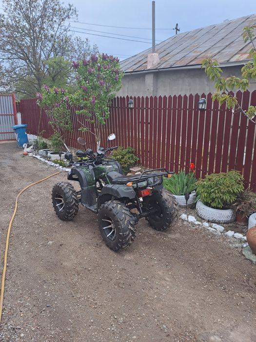 Vînd ateve marca hamăr motor 250