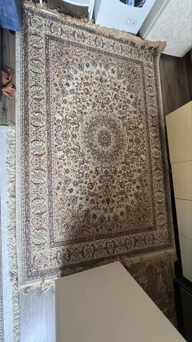 Ковер в хорошем состояний