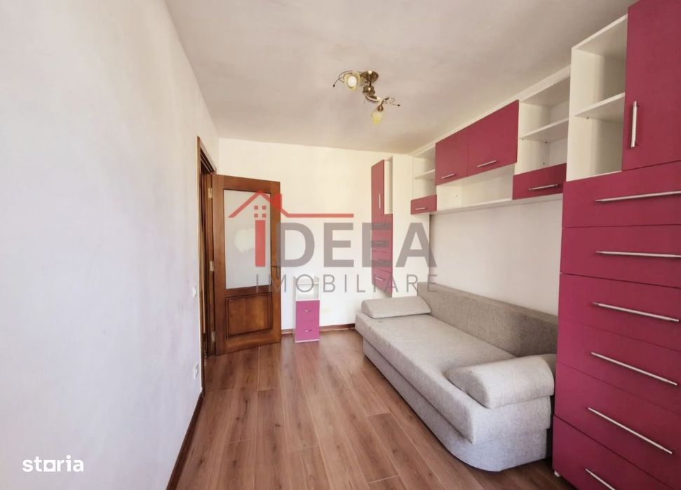 Apartament cu 2 camere, decomandat, etaj 1, zona centrala