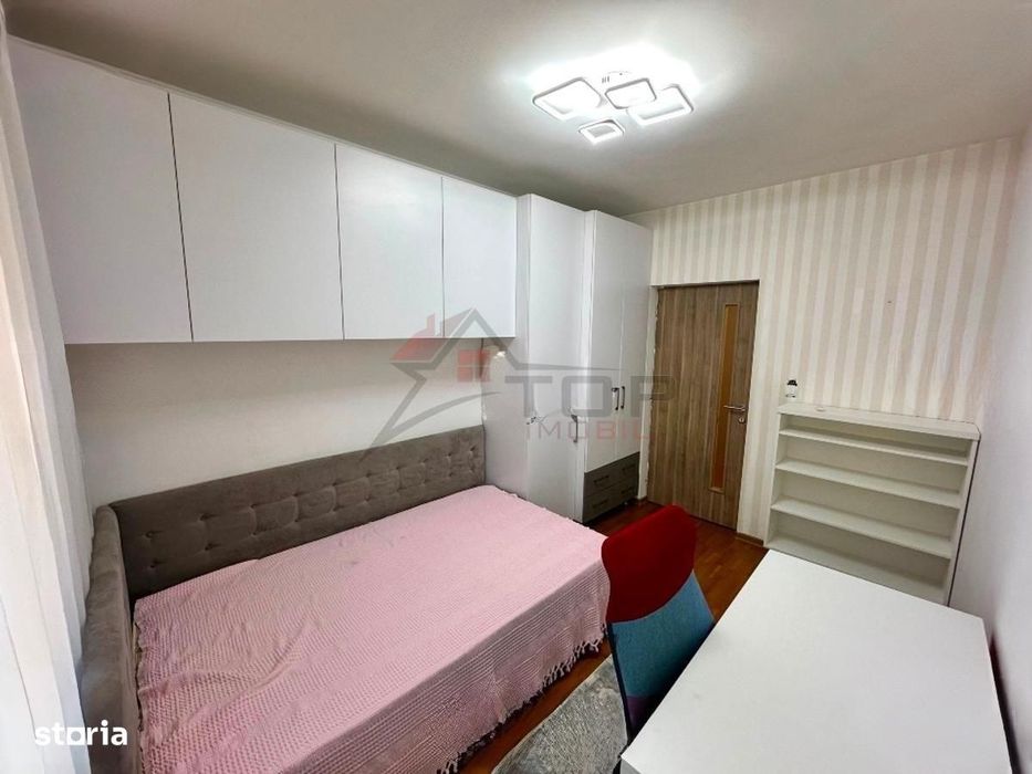 Apartament de vanzare 3 camere  boxă  loc de parcare - Valea Lupu