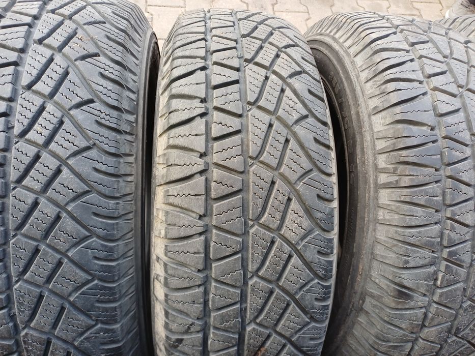 Гуми 235/70/16 Мишелин