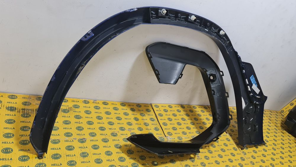 Ornament bandou overfender aripa bara BMW X6 G06 F96 X6M 8075341